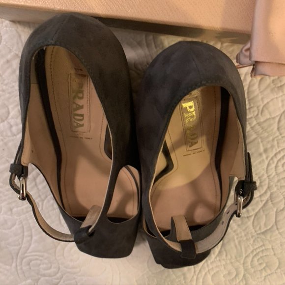 Prada Camoscio Bicolo Wedge - Picture 5 of 13